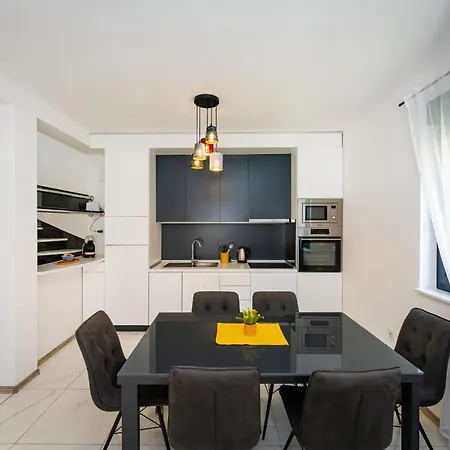 Essenza Mare In With Private Pool & Pet Friendly - Only 650 Meters From The *