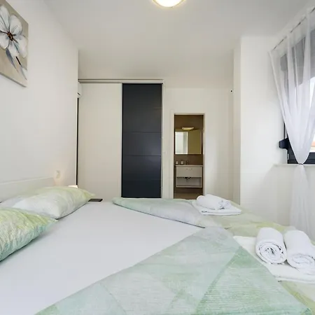 Essenza Mare In With Private Pool & Pet Friendly - Only 650 Meters From The Villa