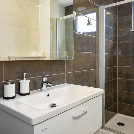 Essenza Mare In With Private Pool & Pet Friendly - Only 650 Meters From The Vodice