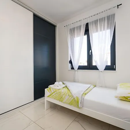 Essenza Mare In With Private Pool & Pet Friendly - Only 650 Meters From The Villa *