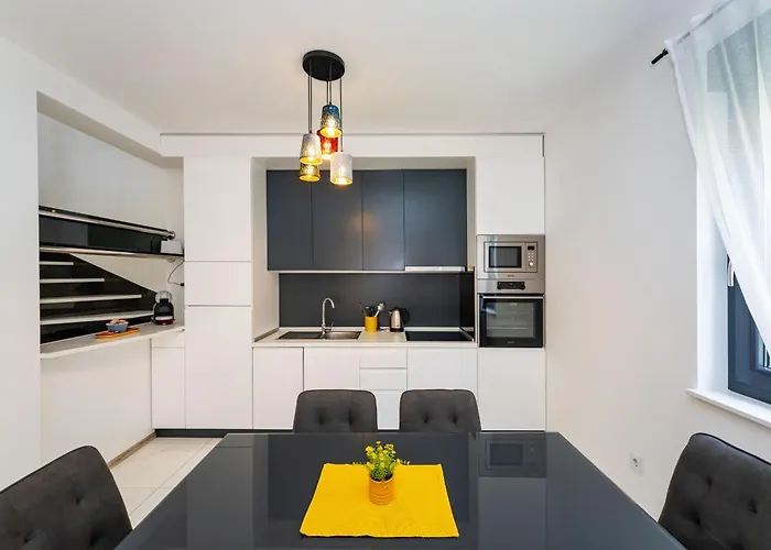 别墅 Essenza Mare In With Private Pool & Pet Friendly - Only 650 Meters From The 沃迪切