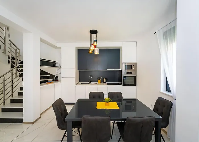 Essenza Mare In With Private Pool & Pet Friendly - Only 650 Meters From The *