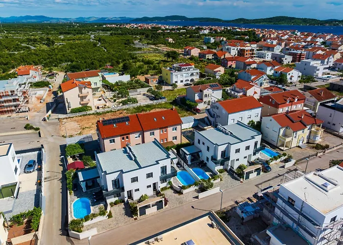 Essenza Mare In With Private Pool & Pet Friendly - Only 650 Meters From The Villa *