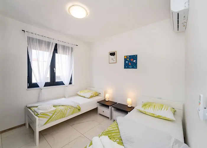 Essenza Mare In With Private Pool & Pet Friendly - Only 650 Meters From The * 沃迪切