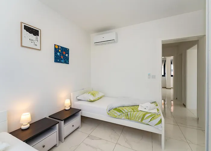 Villa Essenza Mare In With Private Pool & Pet Friendly - Only 650 Meters From The Vodice