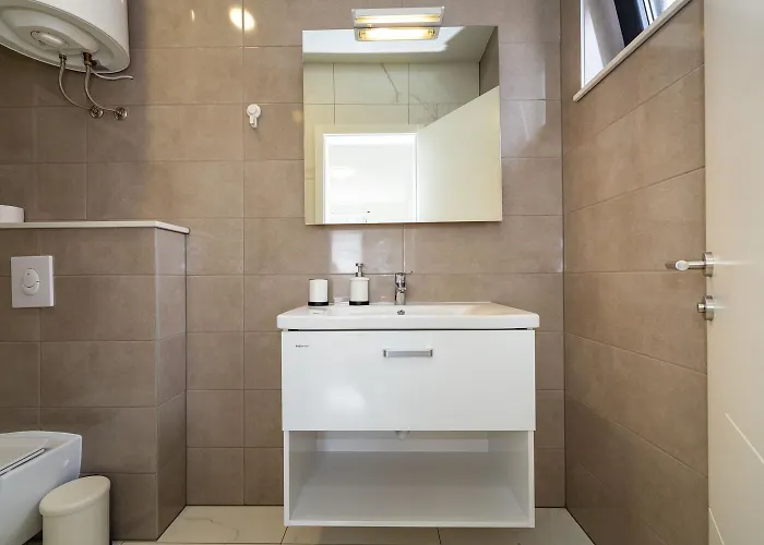 别墅 Essenza Mare In With Private Pool & Pet Friendly - Only 650 Meters From The