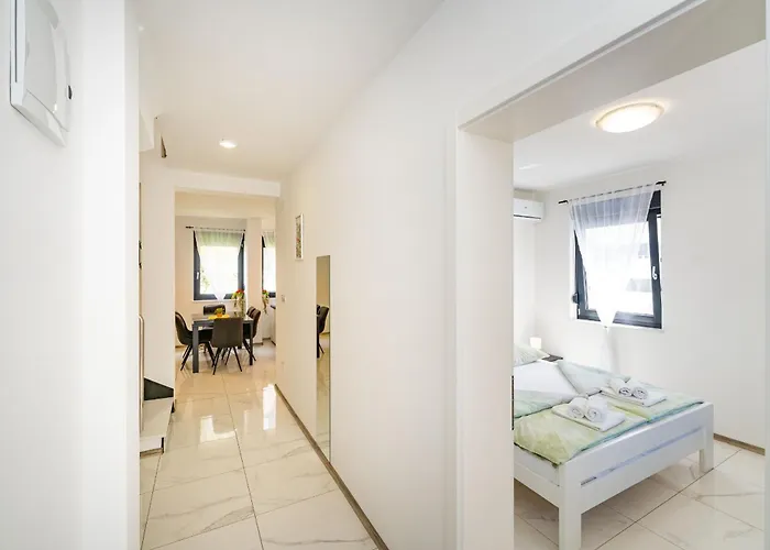 Essenza Mare In With Private Pool & Pet Friendly - Only 650 Meters From The Villa